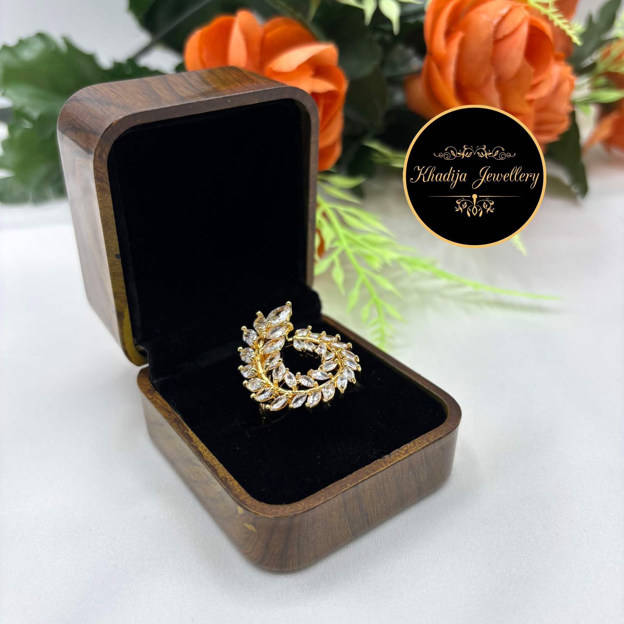 Diamonds Ring R056