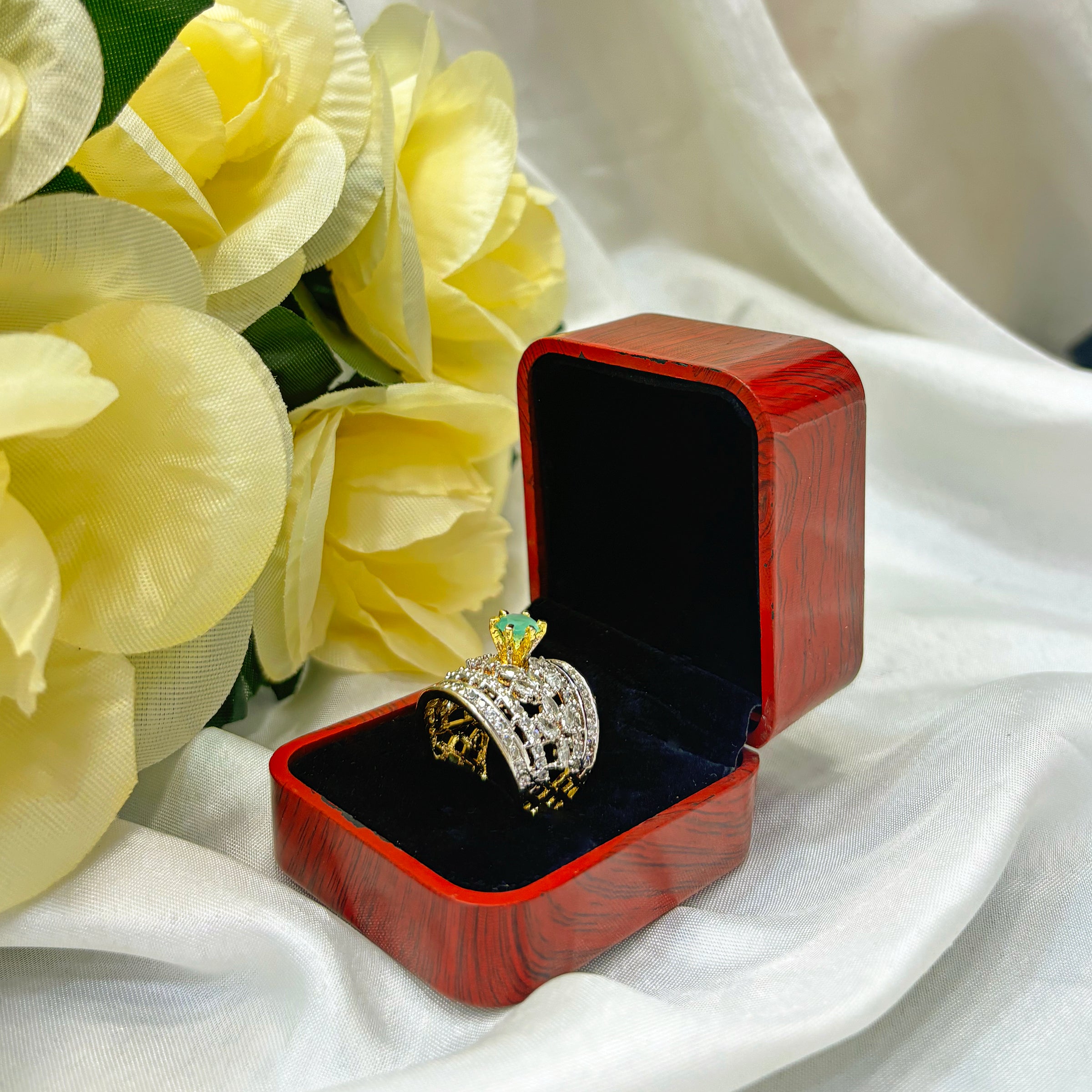 Elegant Crown Ring Set 👑✨ (RG013)