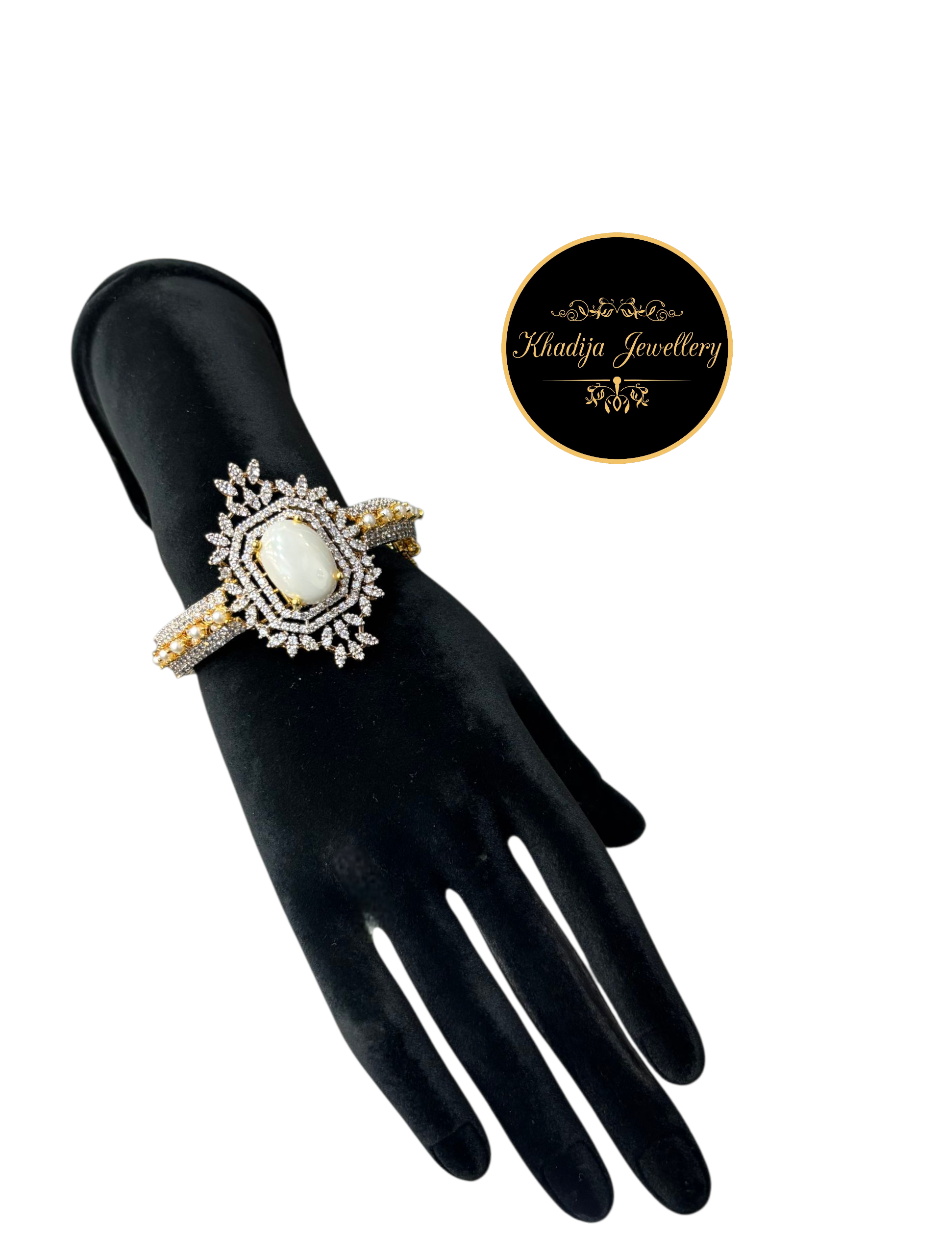 💎Luxury pearl White Stone With Diamond-Bracelet💎(AZ0060)

Product Description: