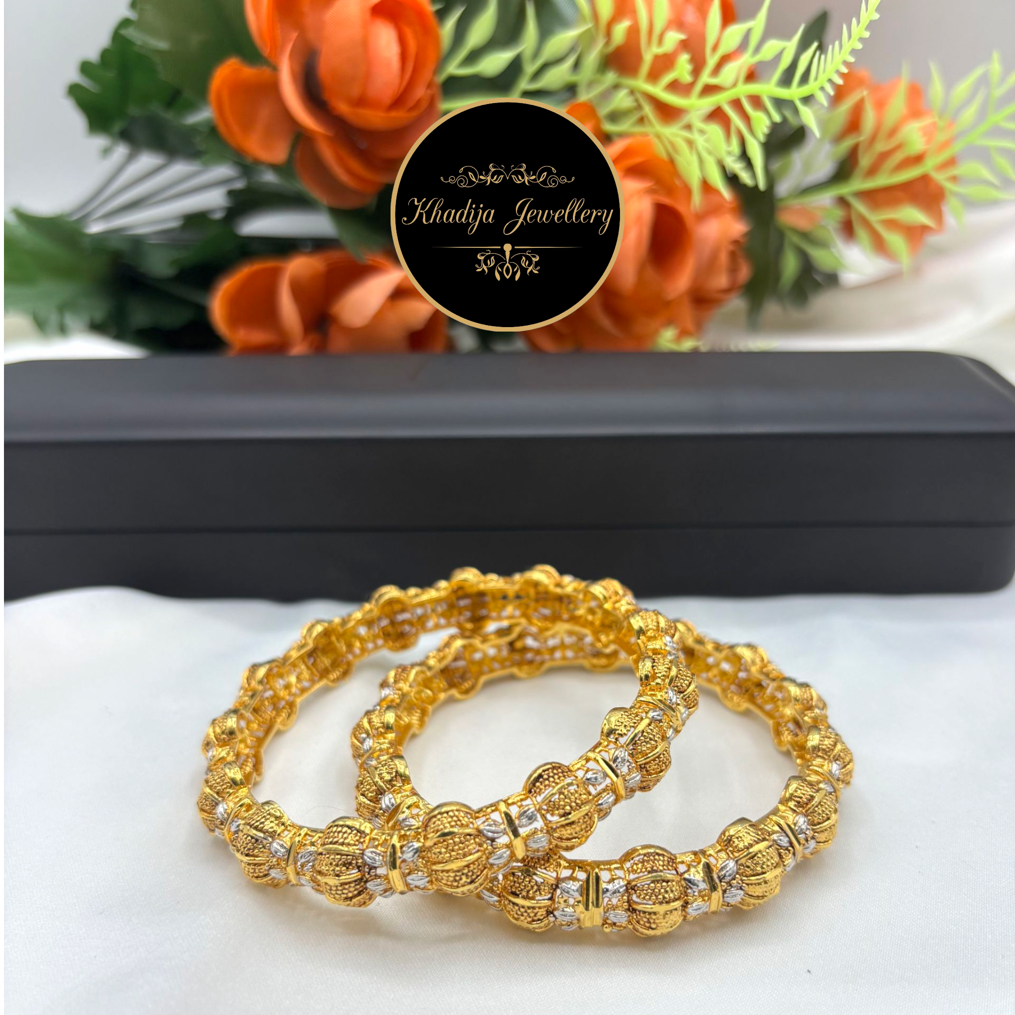✨️Elegant Gold & Silver Textured Bangles – Set of 2 pc with Gold plated ✨️ (BGAZ87)
