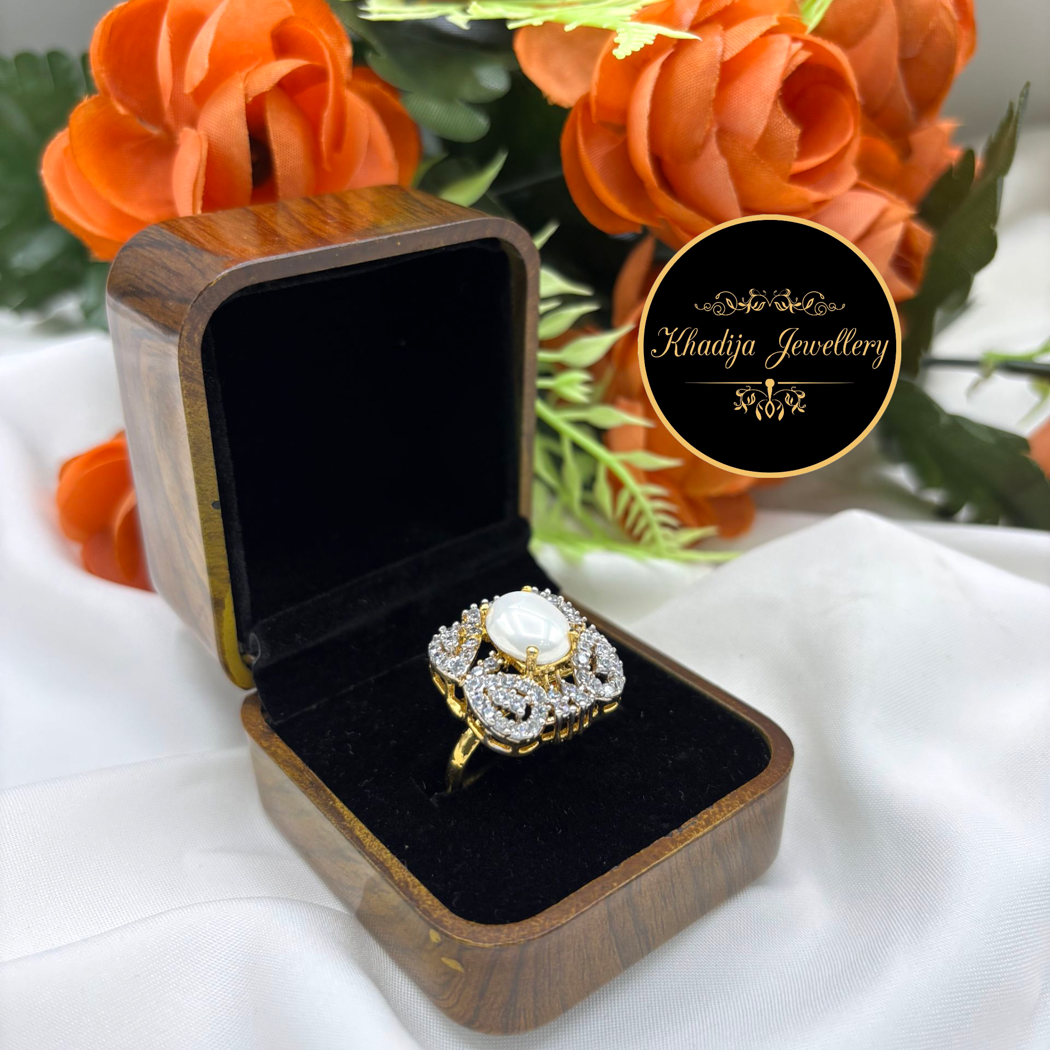 Elegant Pearl & Crystal Flower Ring  (SDR1004)