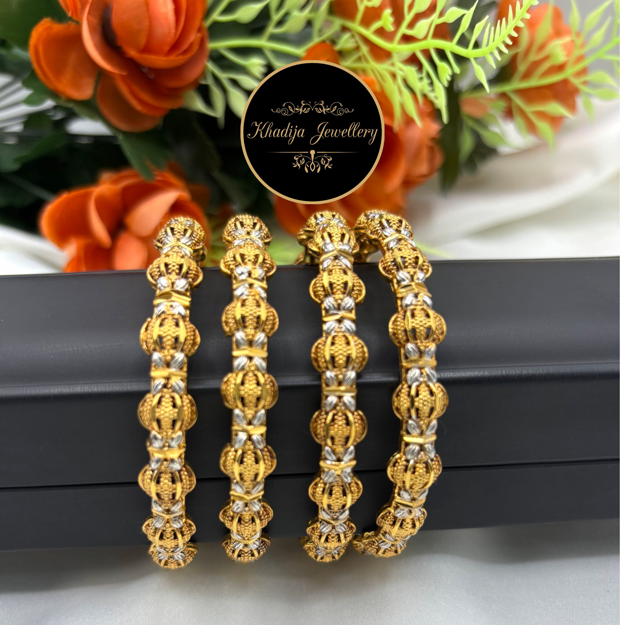✨️Elegant Gold & Silver Textured Bangles – Set of 4 Pc with Gold plated ✨️ (BGAZ85)