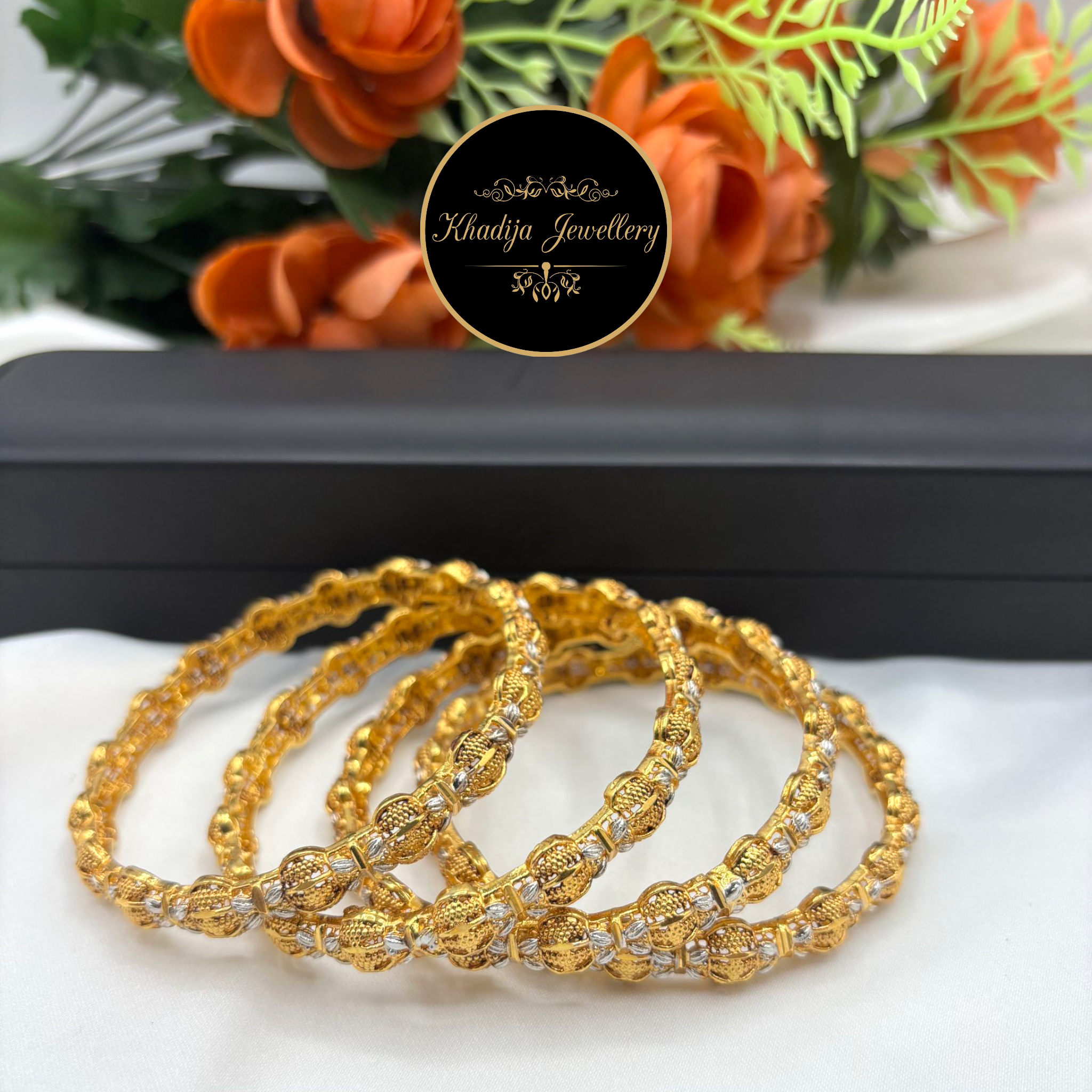 ✨️Elegant Gold & Silver Textured Bangles – Set of 4 Pc with Gold plated ✨️ (BGAZ85)