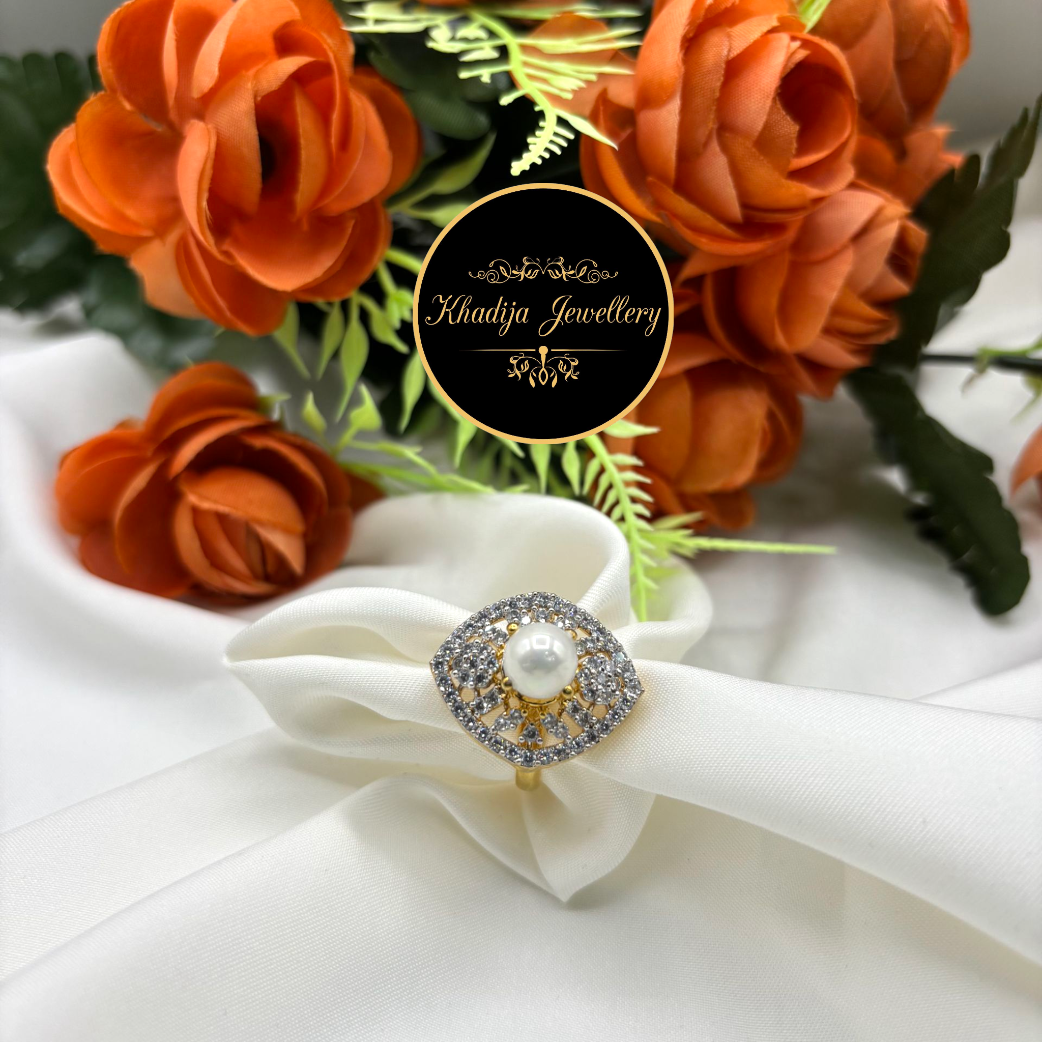 Elegant Pearl & Crystal Flower Ring  (SDR1002)
