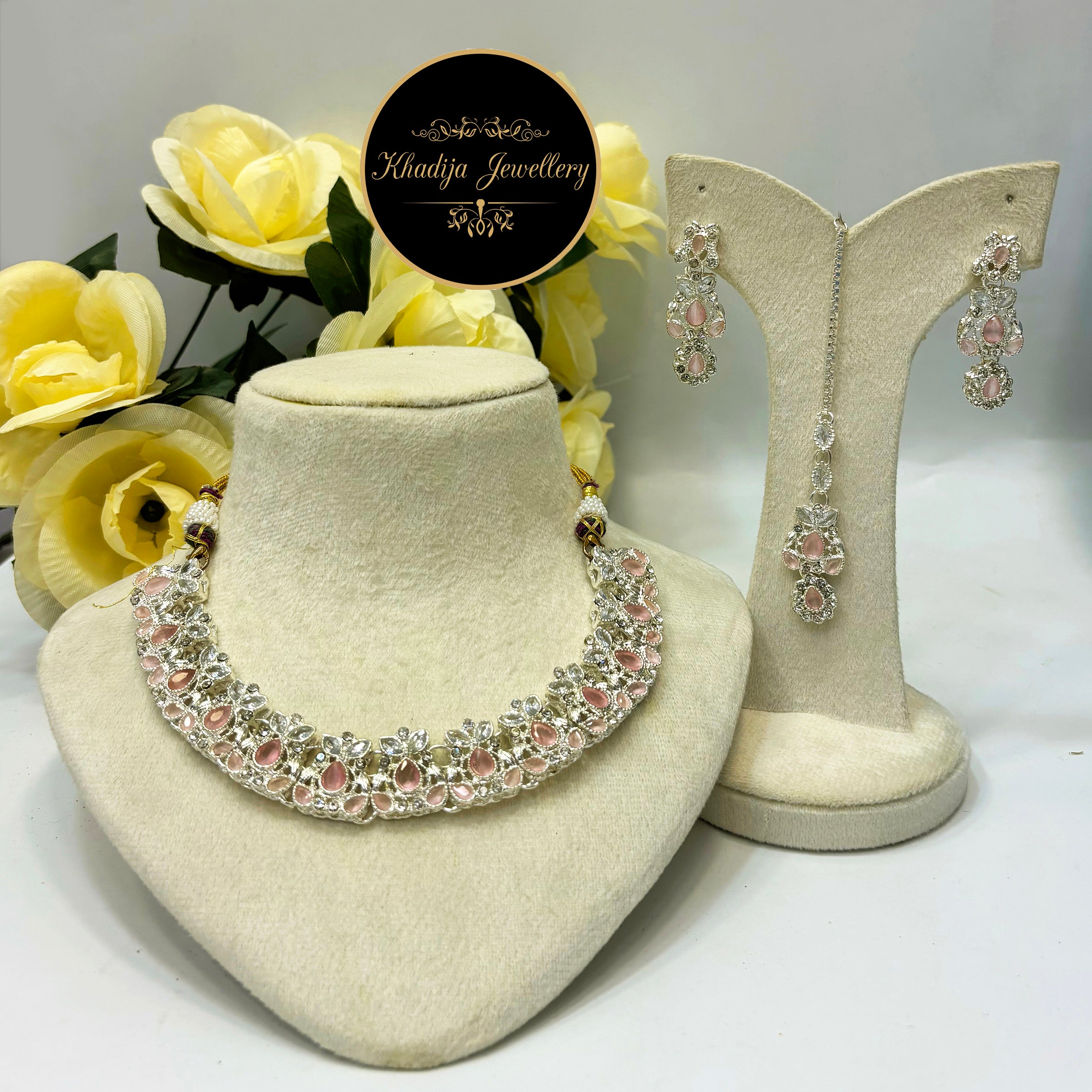 Noor Necklace Set RE0013