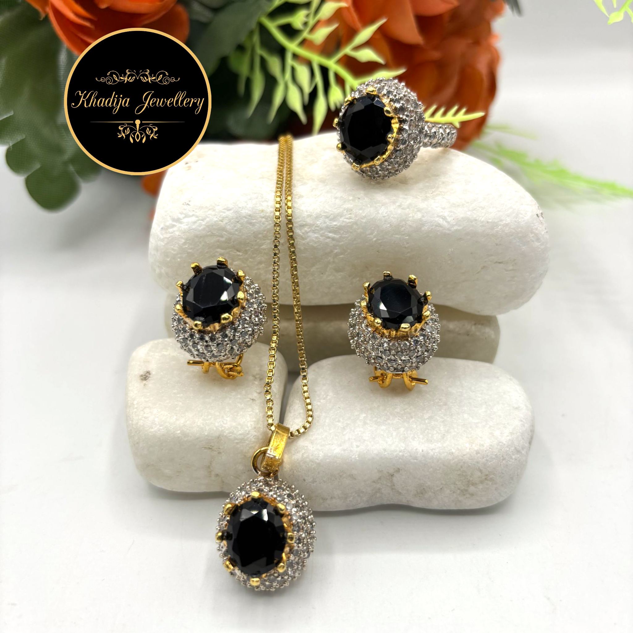 ✨️GOLD PLATED DIAMOND LOCKET SET WITH RING 💍 ✨️ (AZ026)