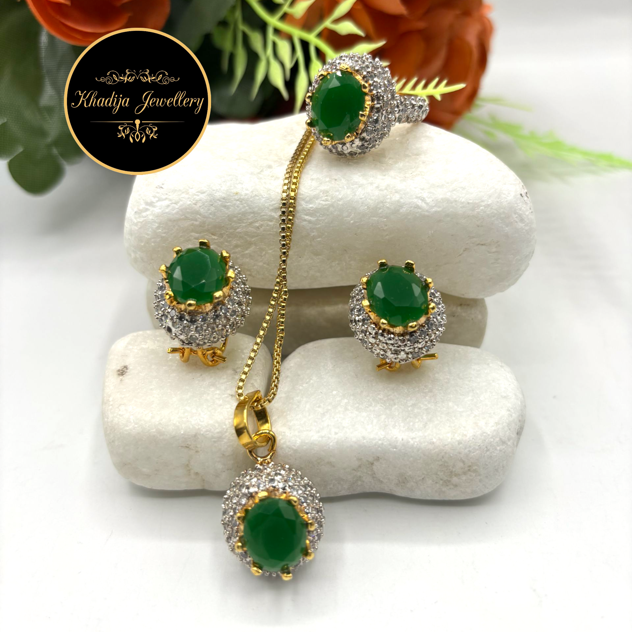 ✨️GOLD PLATED DIAMOND LOCKET SET WITH RING 💍 ✨️ (AZ026)