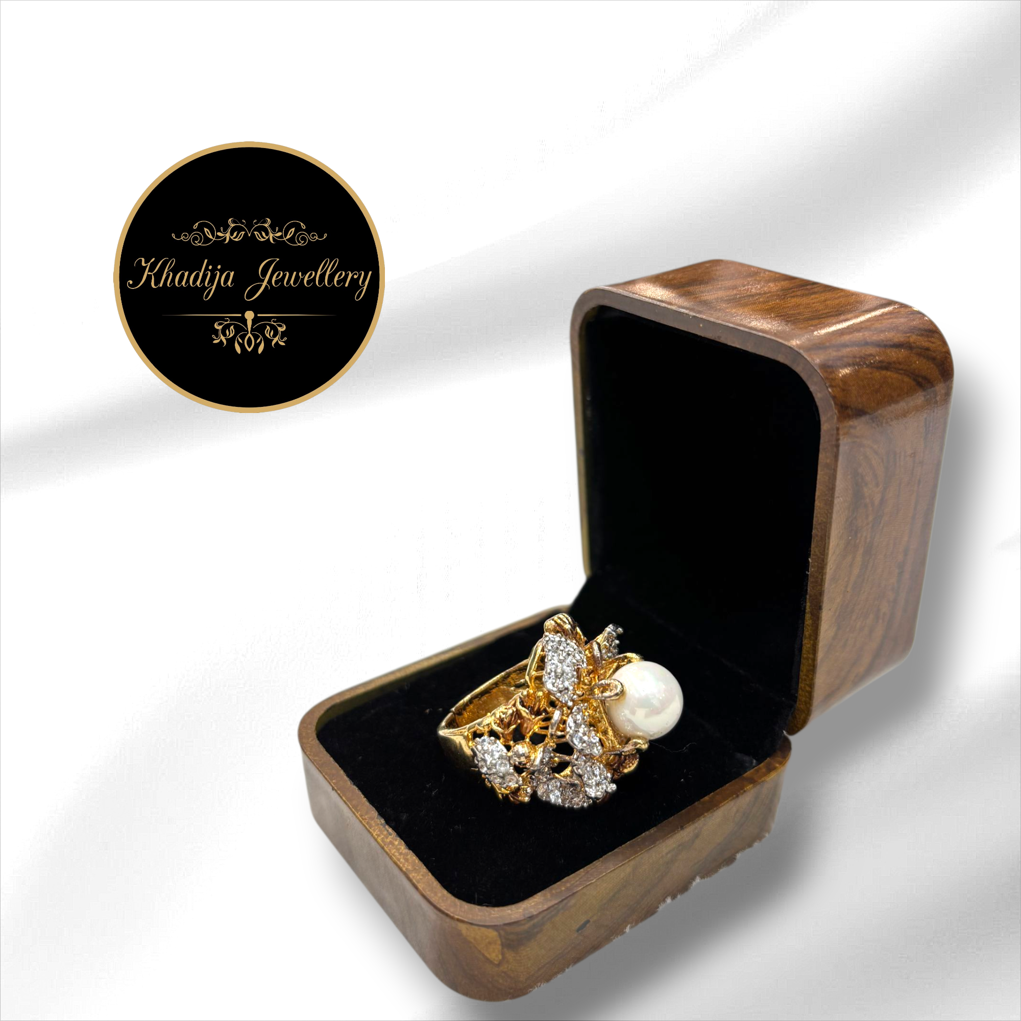 Emerald Blossom Luxury Ring – Gold Finish with CZ Diamonds (RG0016)