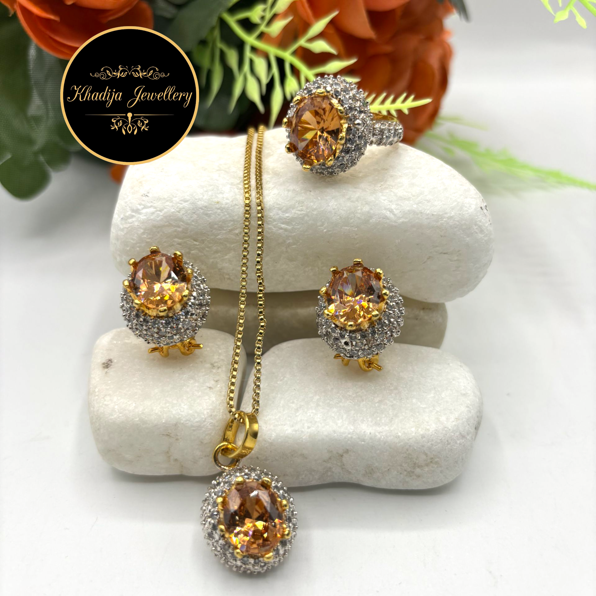 ✨️GOLD PLATED DIAMOND LOCKET SET WITH RING 💍 ✨️ (AZ026)