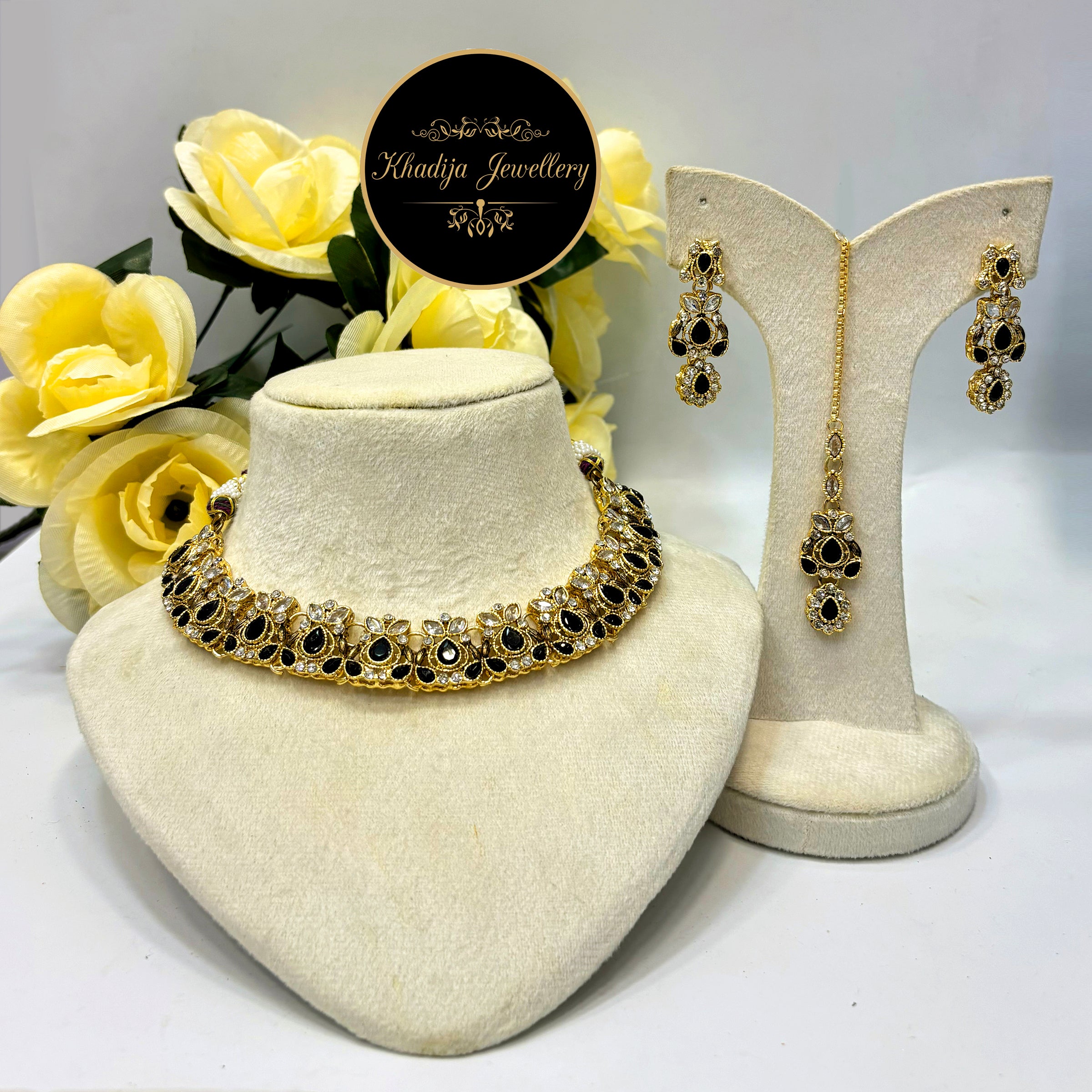 Noor Necklace Set RE0013