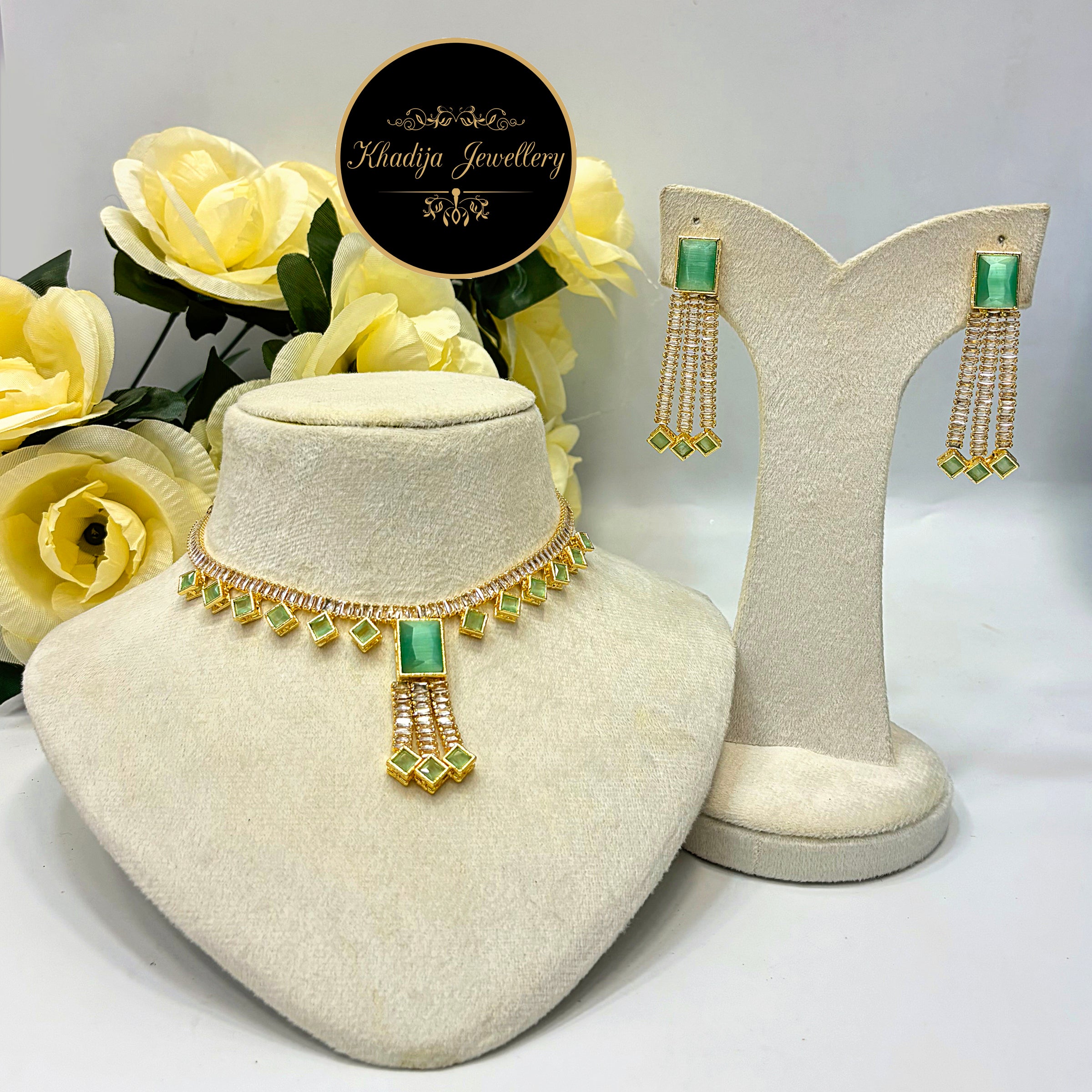Elegant Choker Necklace (RE020