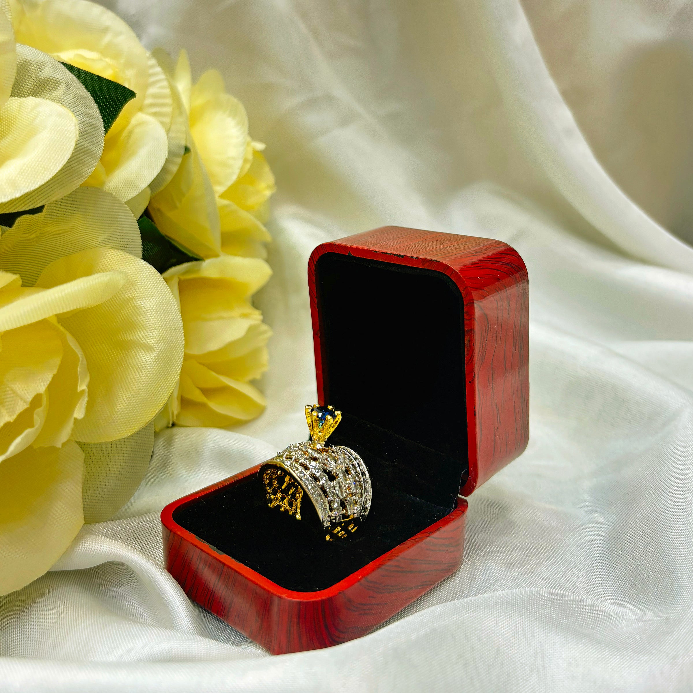 Elegant Crown Ring Set 👑✨ (RG013)